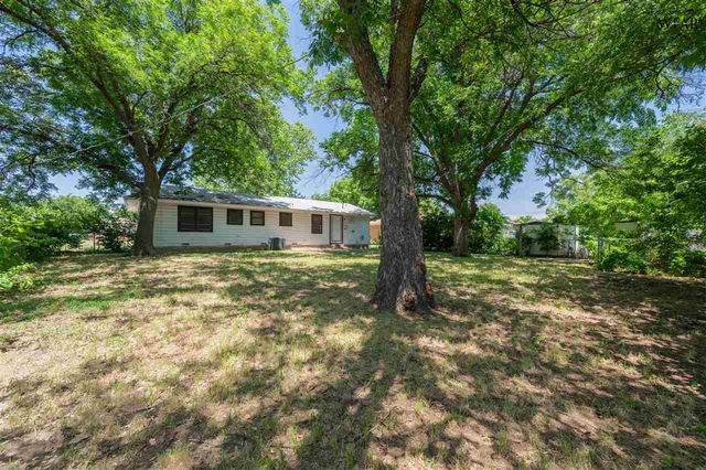409 PEACH STREET, Burkburnett, TX 76354