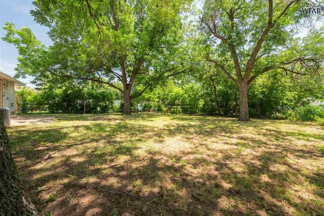 409 PEACH STREET, Burkburnett, TX 76354