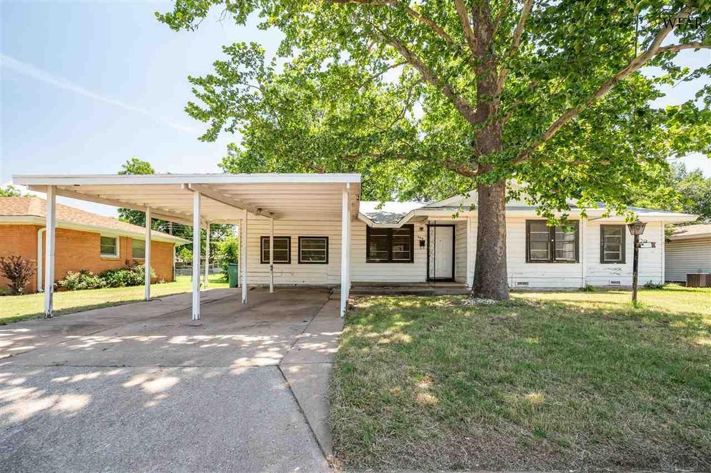 409 PEACH STREET, Burkburnett, TX 76354