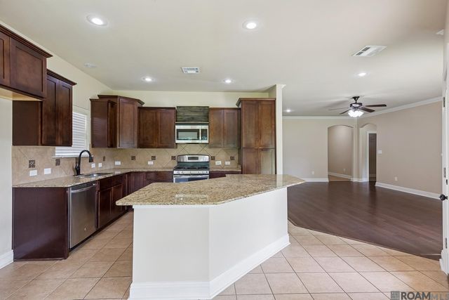 42122 Bald Eagle Ave, Prairieville, LA 70769
