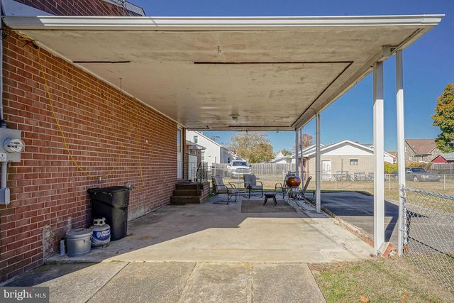 157 S POPLAR ST, Gibbstown, NJ 08027