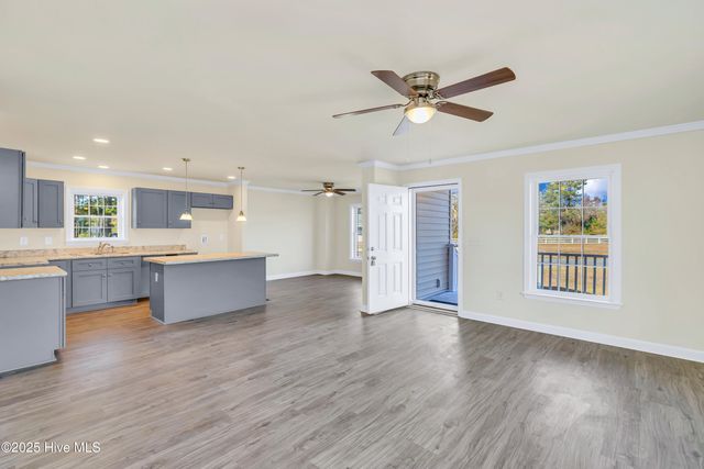 853 Yaupon Drive SW, Calabash, NC 28467