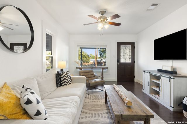 102 Ranchview, Johnson City, TX 78636