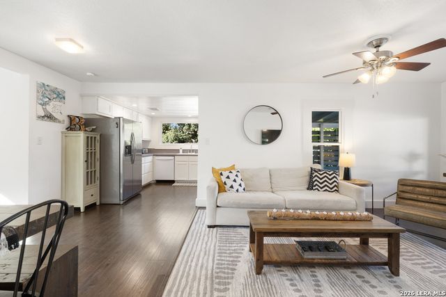 102 Ranchview, Johnson City, TX 78636