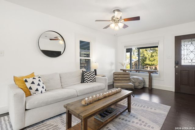 102 Ranchview, Johnson City, TX 78636