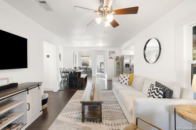 102 Ranchview, Johnson City, TX 78636