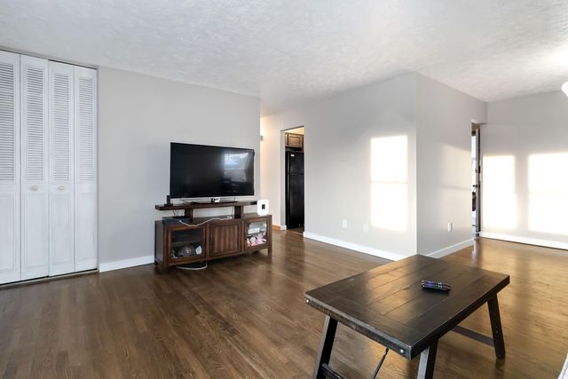 11 Shelley Dr, Winchester, KY 40391