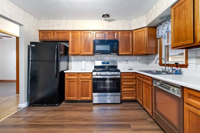 11 Shelley Dr, Winchester, KY 40391