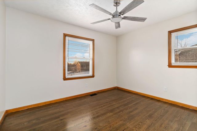 11 Shelley Dr, Winchester, KY 40391