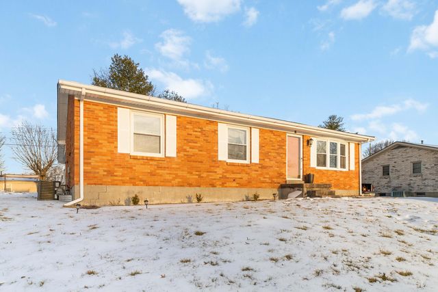 11 Shelley Dr, Winchester, KY 40391