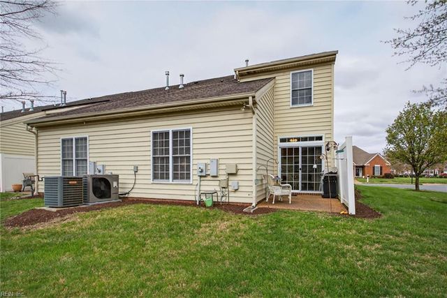 1449 Scoonie Pointe DR, Chesapeake, VA 23322