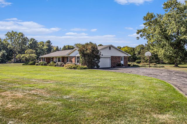 5644 Blue Grass Lane, Saline, MI 48176