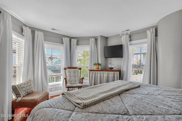 83 Mount Tabor Way, Ocean Grove, NJ 07756