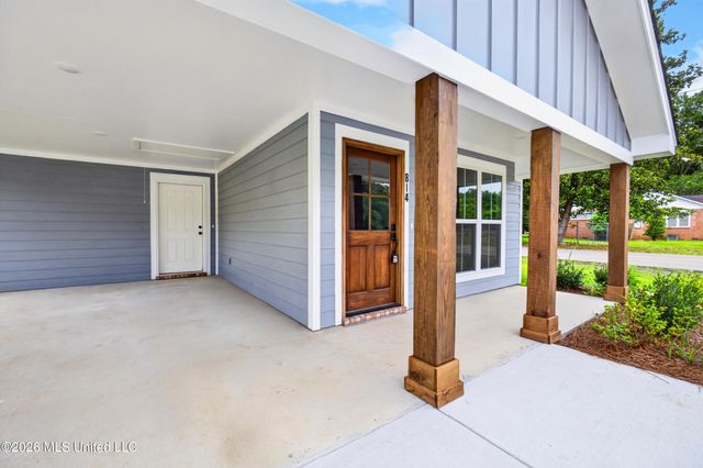814 W 7th Street, Hattiesburg, MS 39401
