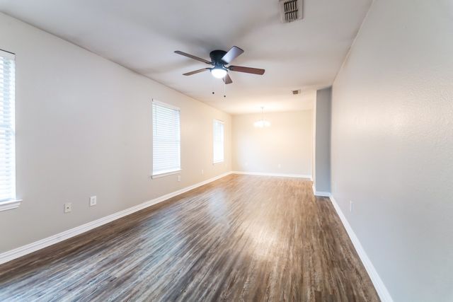 1607 Coleman Street, Mckinney, TX 75069