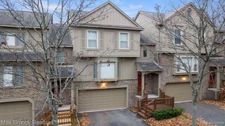 6322 Aspen Ridge Boulevard, West Bloomfield, MI 48322