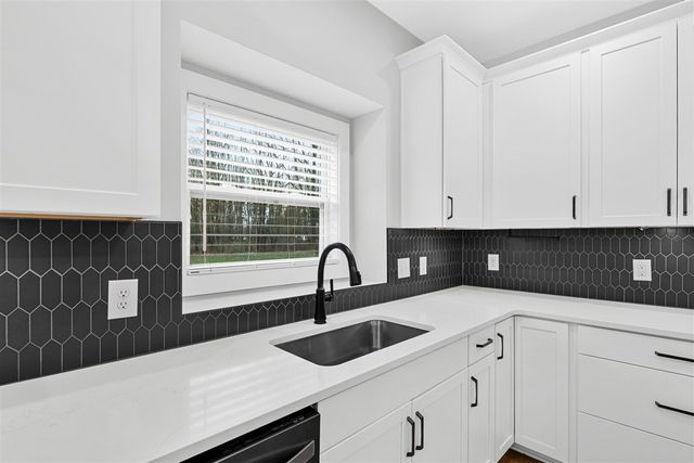 5414 Bradley Court, Kalamazoo, MI 49009
