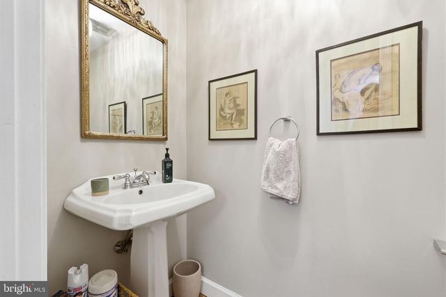 3868 BLAKE RD, Huntingdon Valley, PA 19006