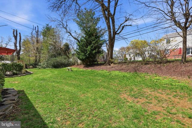 3868 BLAKE RD, Huntingdon Valley, PA 19006