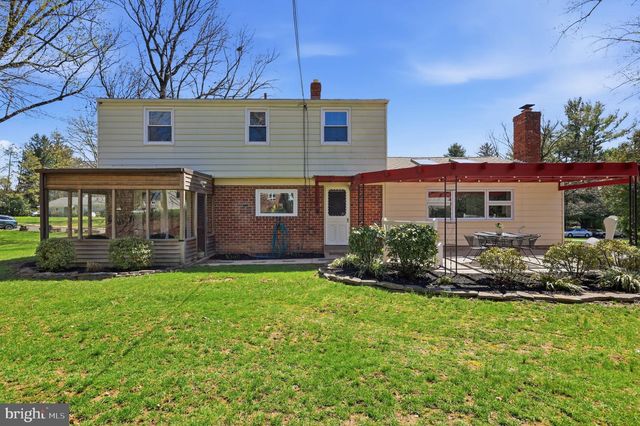 3868 BLAKE RD, Huntingdon Valley, PA 19006