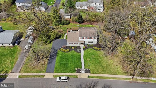 3868 BLAKE RD, Huntingdon Valley, PA 19006