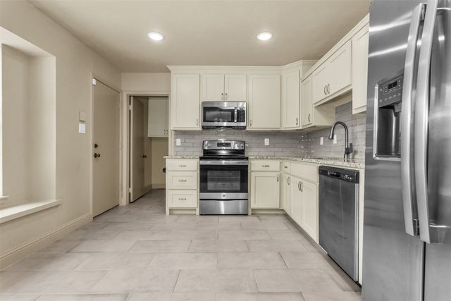 556 Freestone Drive, Allen, TX 75002