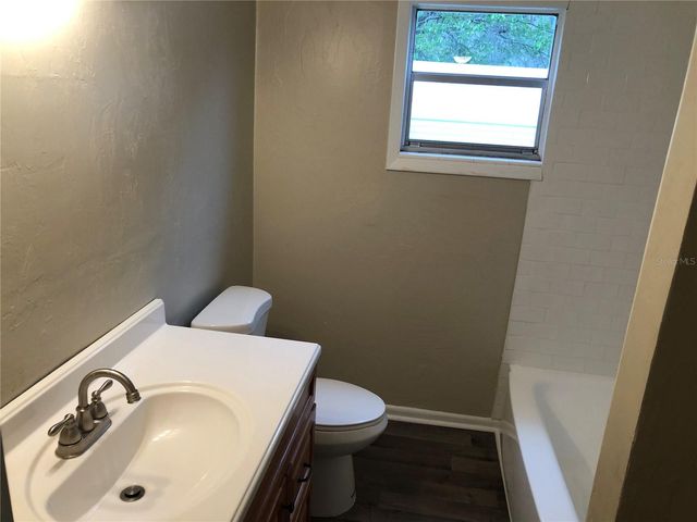 24206 DOC KARELAS DRIVE, Newberry, FL 32669