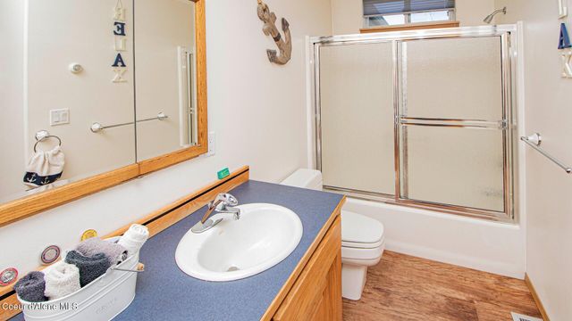 6616 Comanche St, Bonners Ferry, ID 83805