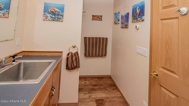 6616 Comanche St, Bonners Ferry, ID 83805