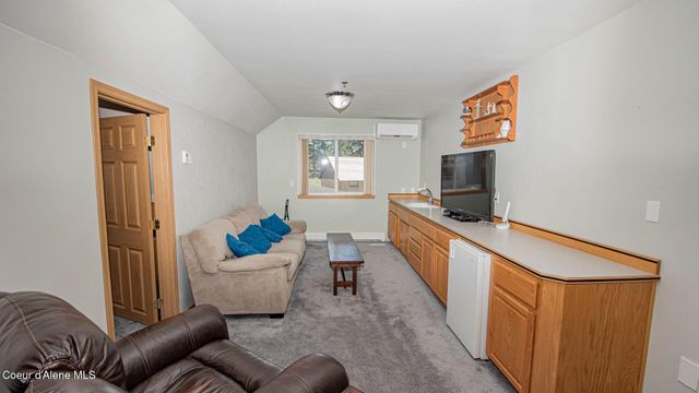 6616 Comanche St, Bonners Ferry, ID 83805