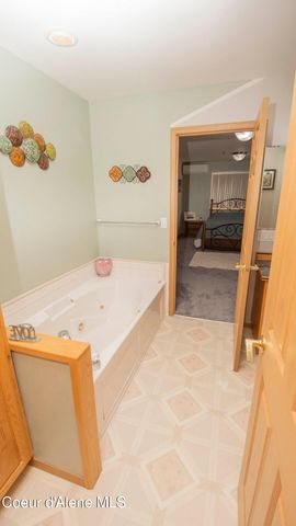 6616 Comanche St, Bonners Ferry, ID 83805