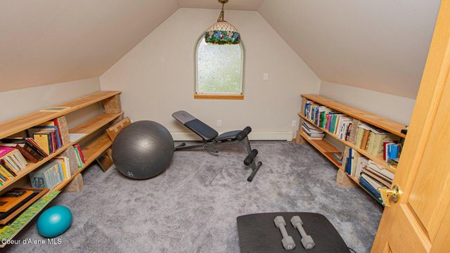 6616 Comanche St, Bonners Ferry, ID 83805