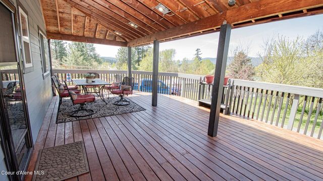 6616 Comanche St, Bonners Ferry, ID 83805