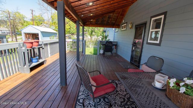 6616 Comanche St, Bonners Ferry, ID 83805