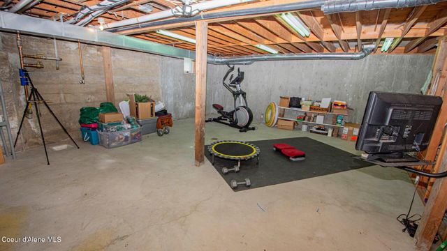 6616 Comanche St, Bonners Ferry, ID 83805