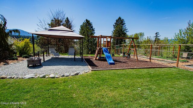 6616 Comanche St, Bonners Ferry, ID 83805