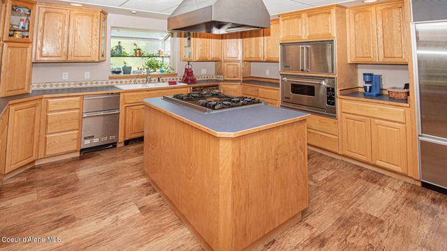 6616 Comanche St, Bonners Ferry, ID 83805