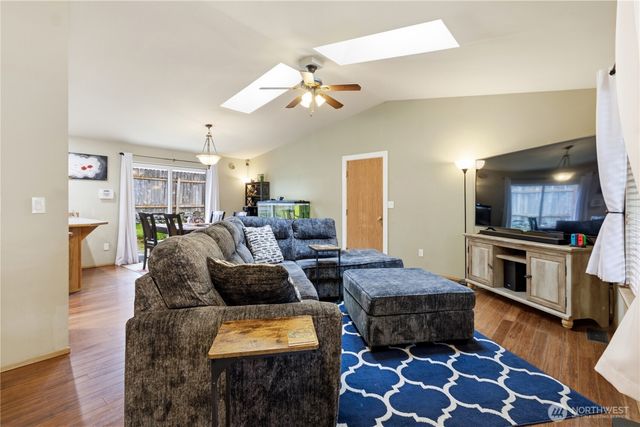 7350 E Raintree Lane, Port Orchard, WA 98366