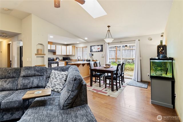 7350 E Raintree Lane, Port Orchard, WA 98366