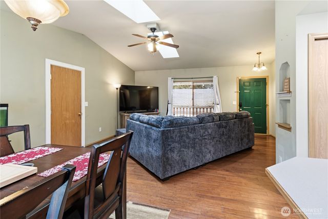 7350 E Raintree Lane, Port Orchard, WA 98366