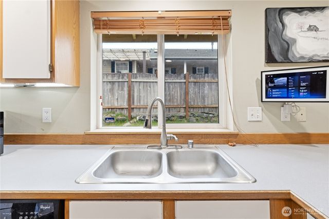 7350 E Raintree Lane, Port Orchard, WA 98366