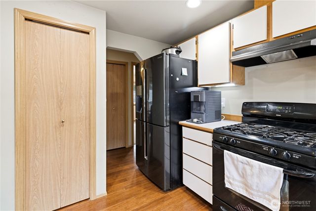 7350 E Raintree Lane, Port Orchard, WA 98366