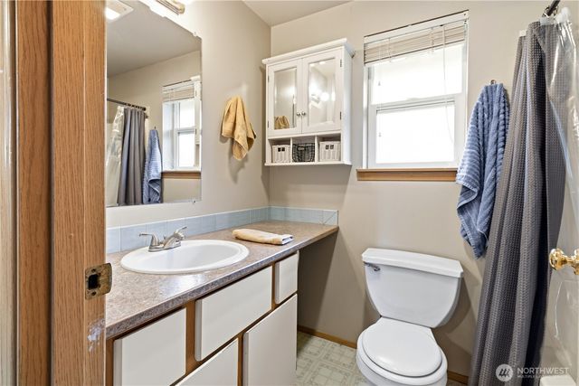 7350 E Raintree Lane, Port Orchard, WA 98366