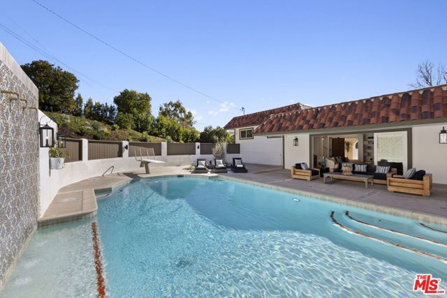 431 Montana Circle, Ojai, CA 93023