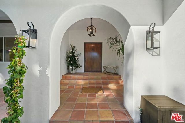 431 Montana Circle, Ojai, CA 93023