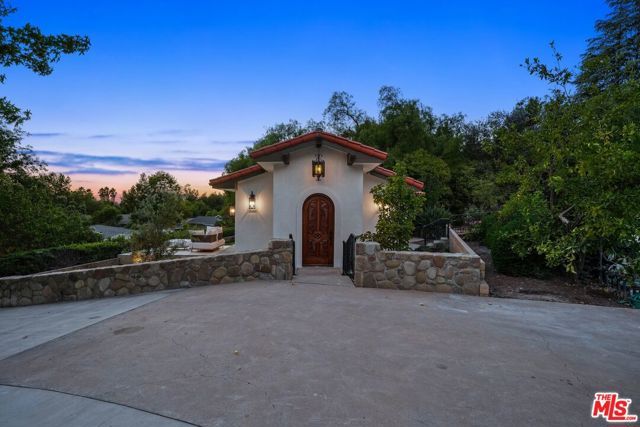 431 Montana Circle, Ojai, CA 93023