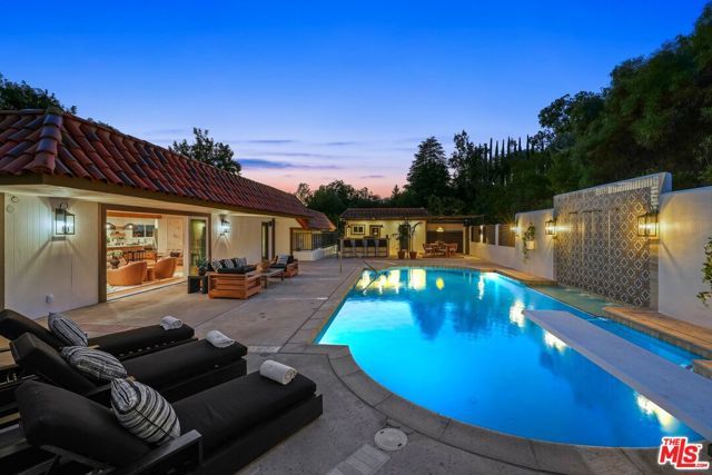 431 Montana Circle, Ojai, CA 93023