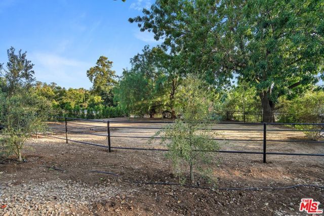 431 Montana Circle, Ojai, CA 93023