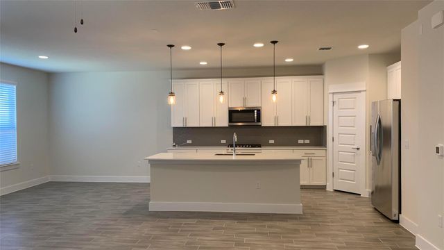 13907 Osmarea DR, Austin, TX 78717