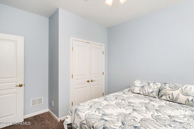 10 Sparrow Drive, Hamilton, NJ 08690